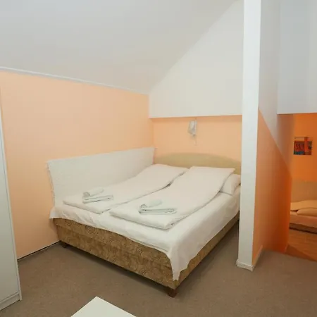 Anna Vendeghaz B&B 2*
